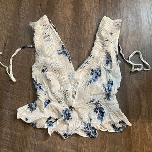 Low cut summer top